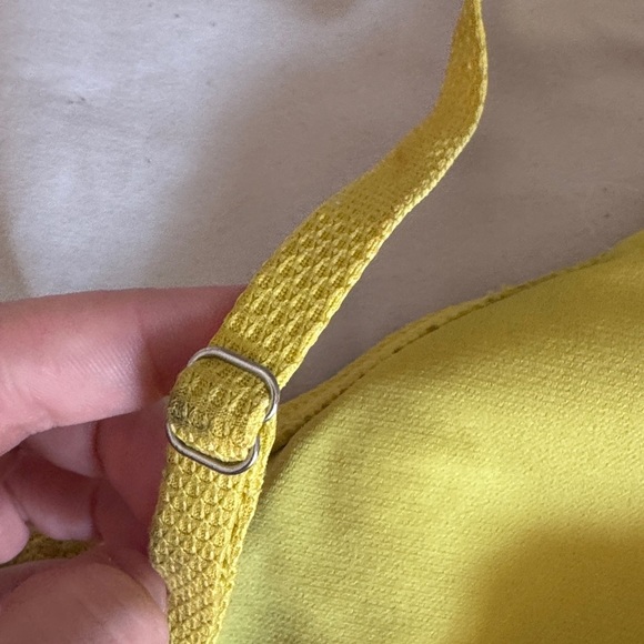 Shade & Shore Yellow Bikini Top / J32 - Picture 4 of 4